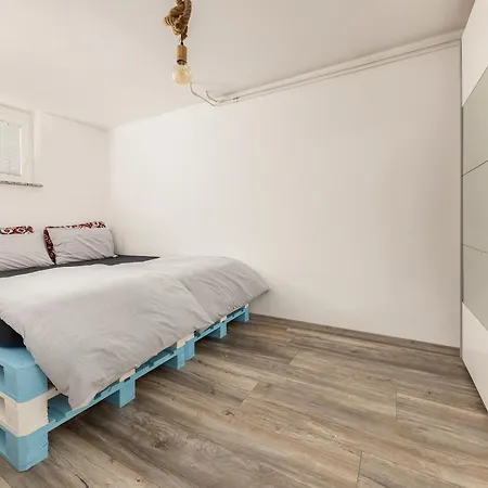 Apartment Rok