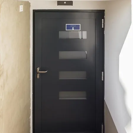 Rok Apartment