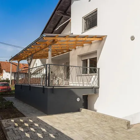 Apartament Rok